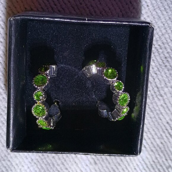Avon/Birthstone Hoop Earrings/Women/Green Peridot/August Birth Month - Picture 2 of 4